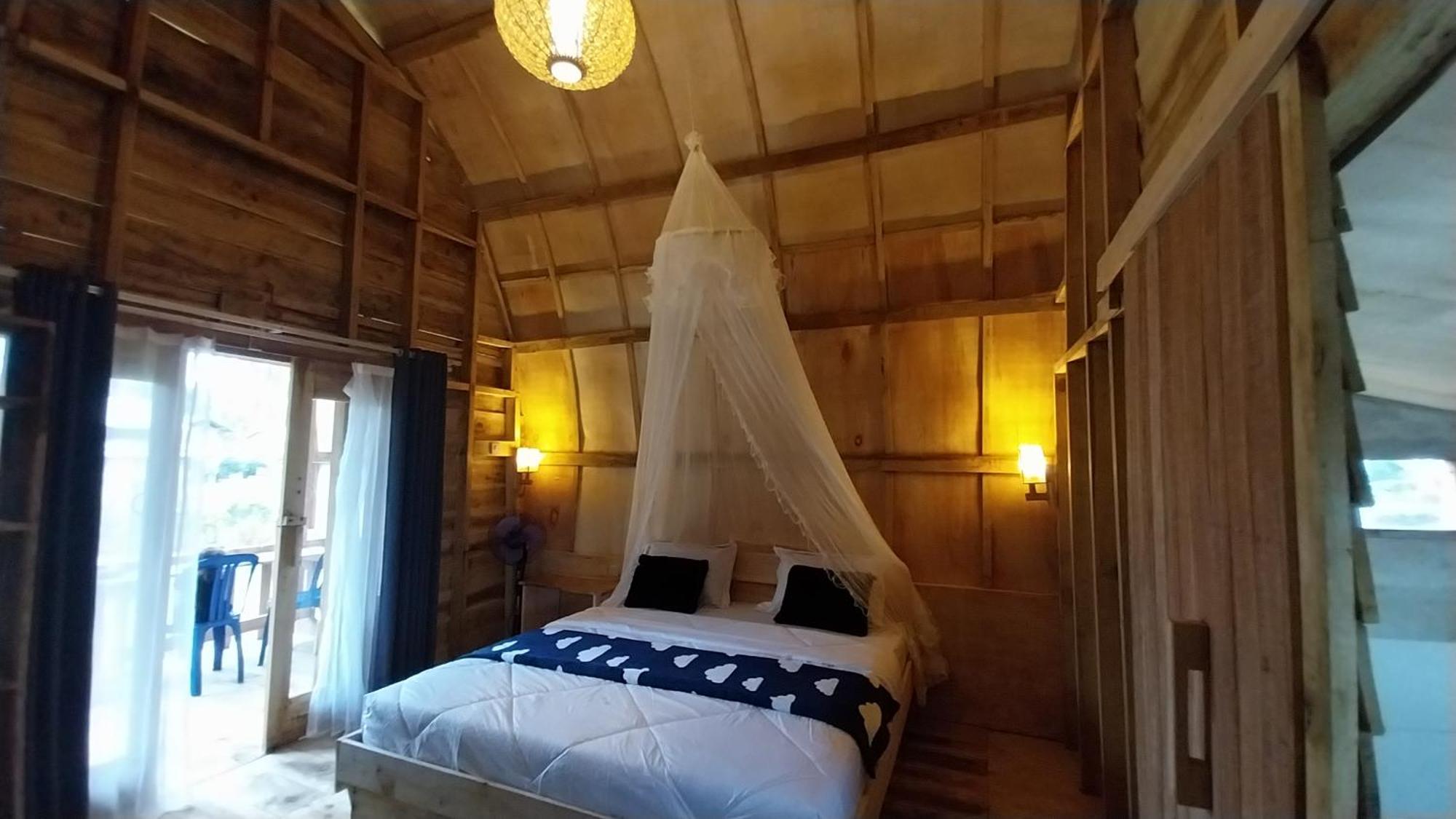 Raturinjani Homestay Selong Ngoại thất bức ảnh