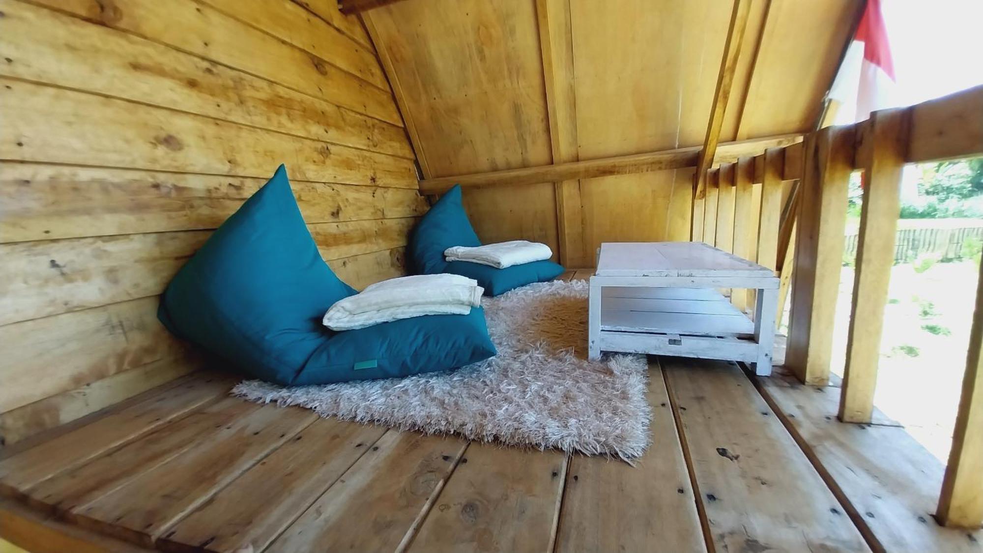 Raturinjani Homestay Selong Ngoại thất bức ảnh