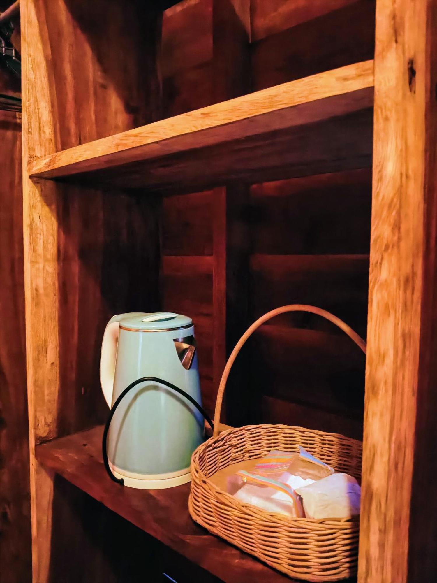 Raturinjani Homestay Selong Ngoại thất bức ảnh