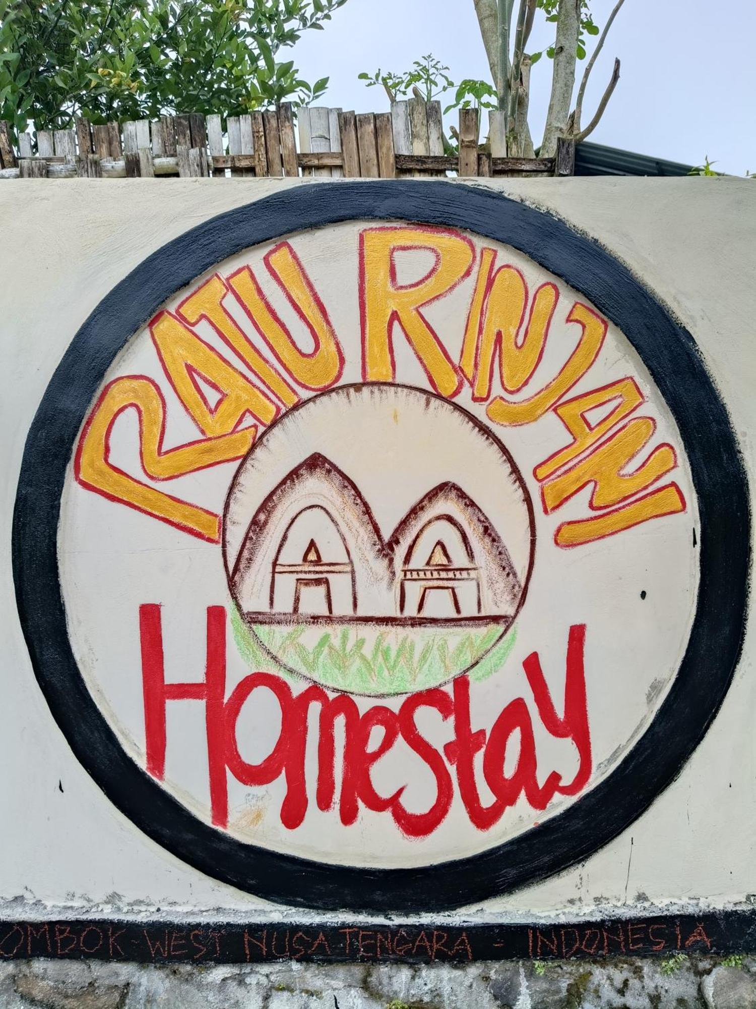 Raturinjani Homestay Selong Ngoại thất bức ảnh